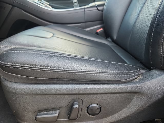 Used 2023 Hyundai Santa Fe SEL Premium AWD/4WD image 25