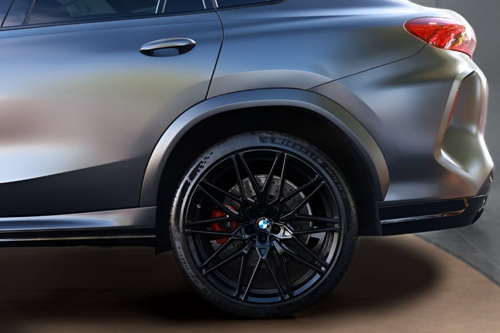 Used 2021 BMW X6 M w/ Competition Package AWD/4WD image 11