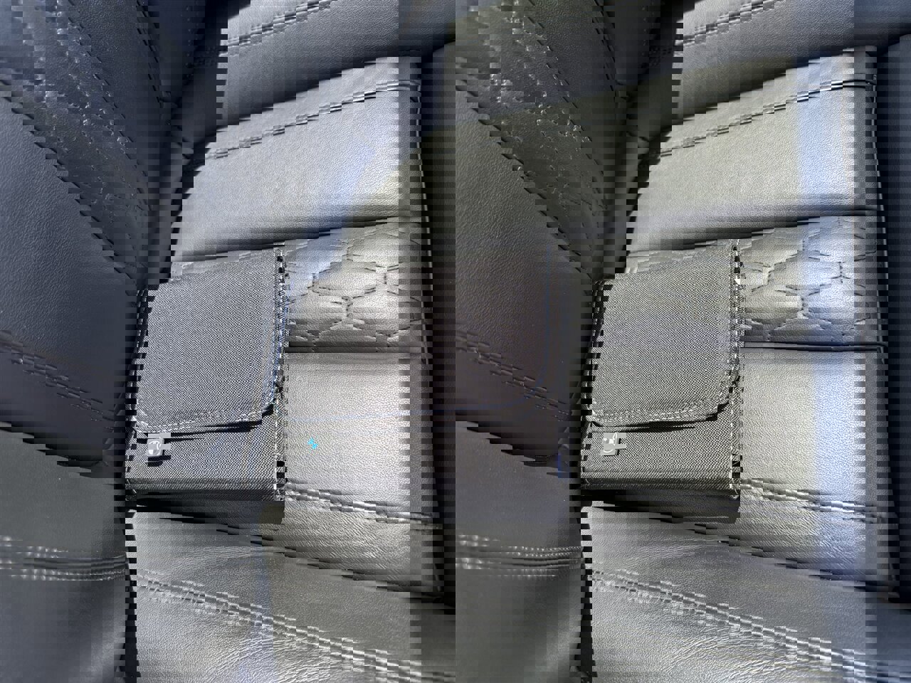 Used 2023 BMW X7 xDrive40i w/ Premium Package image 49