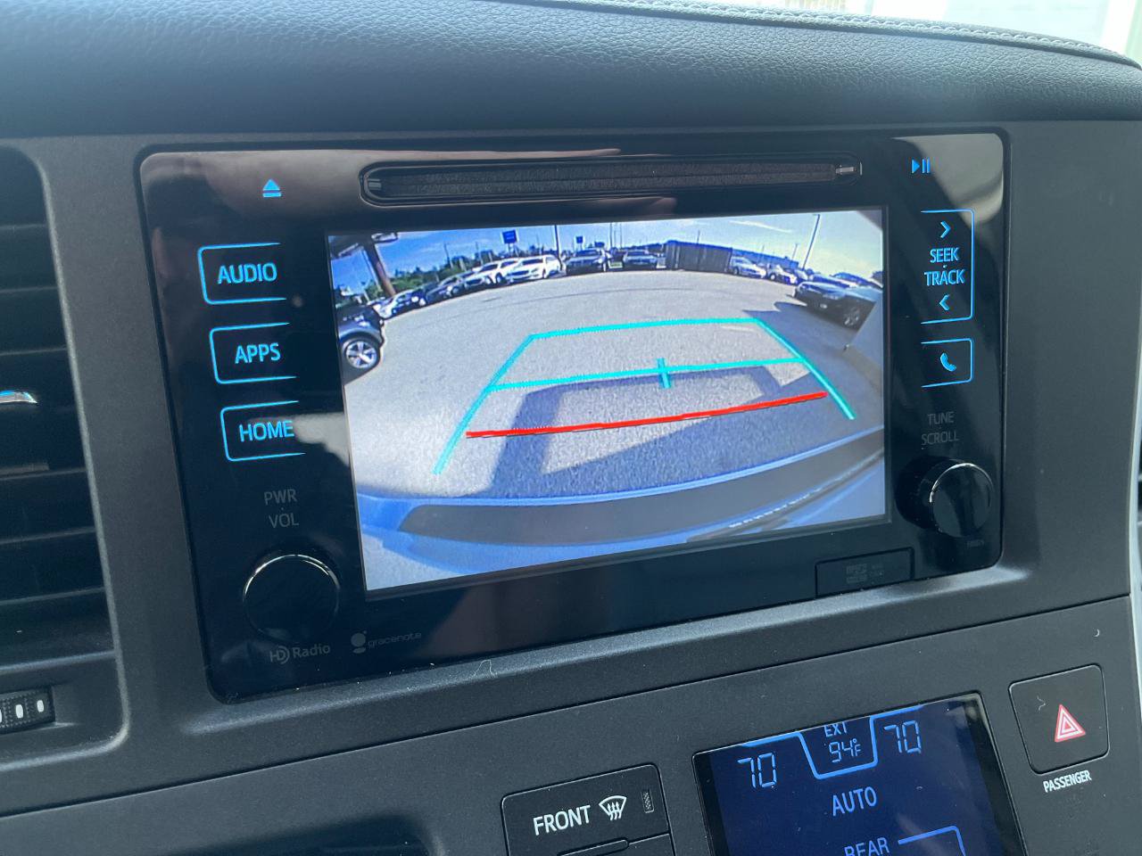 Used 2015 Toyota Sienna XLE w/ XLE Navigation Package FWD image 36