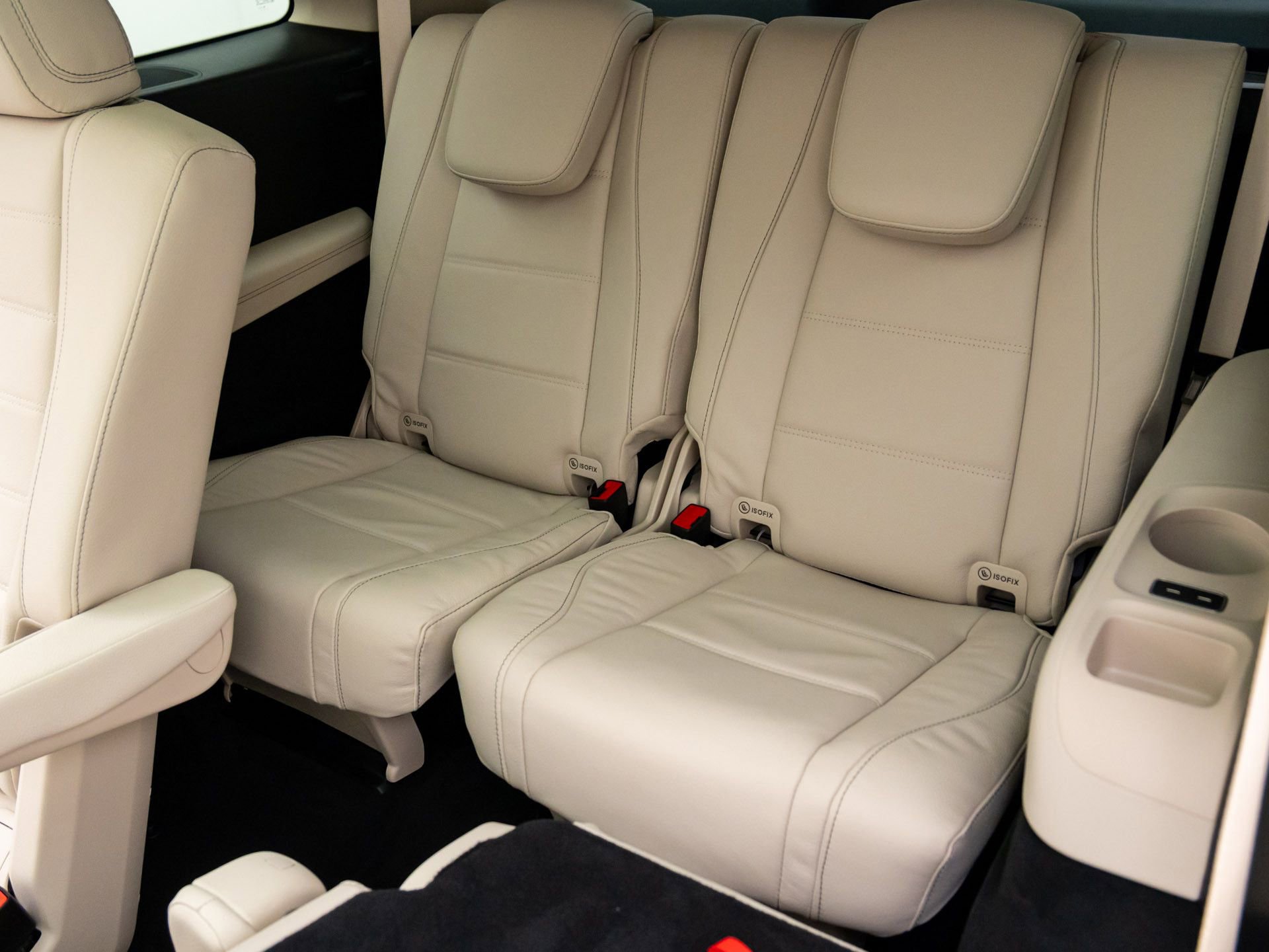 New 2026 Mercedes-Benz GLS 450 4MATIC image 19