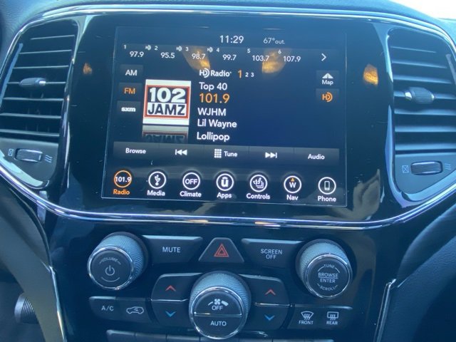 Used 2019 Jeep Grand Cherokee Altitude image 19