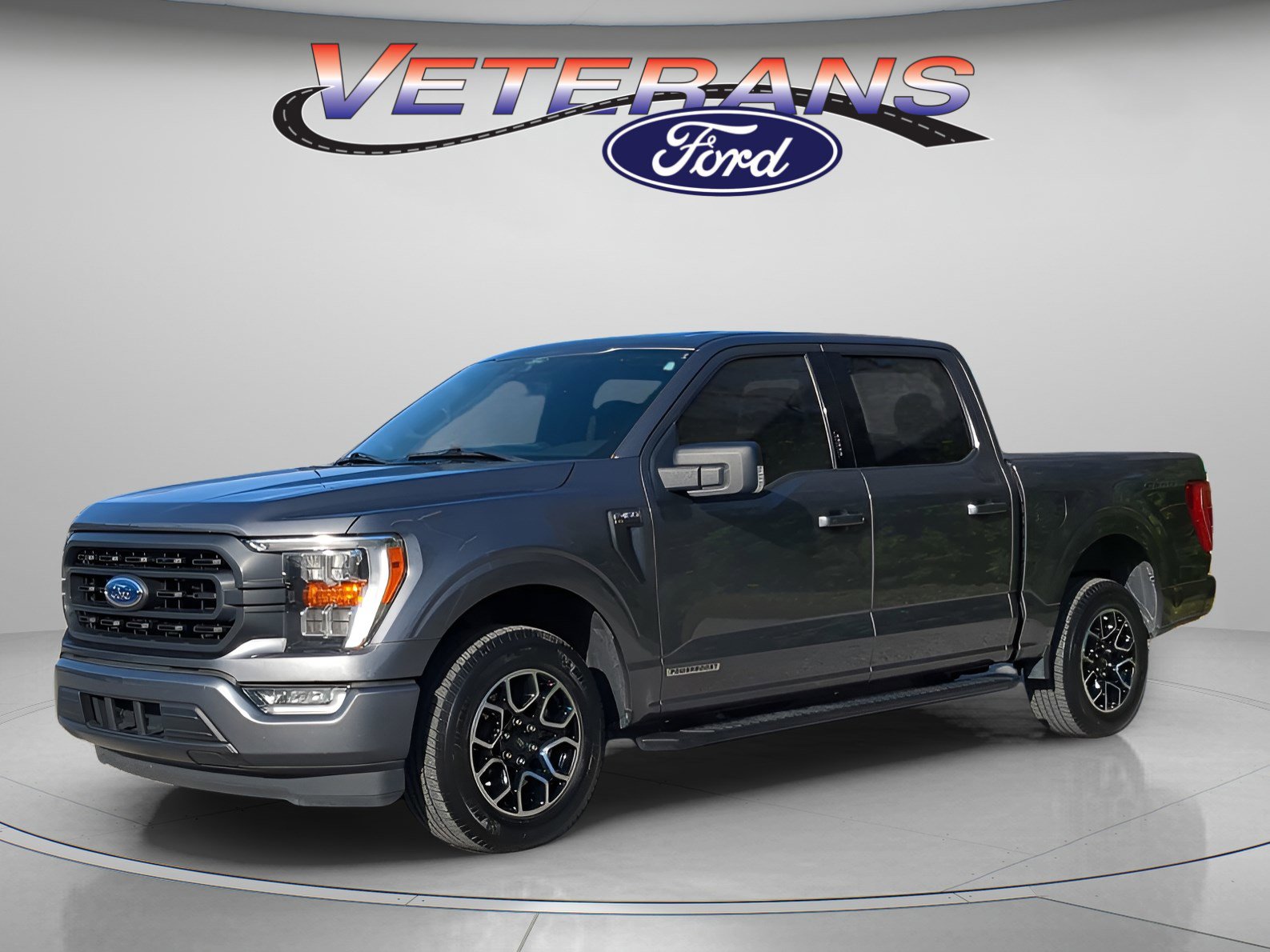 Certified 2021 Ford F150 XLT w/ Equipment Group 302A High image 1