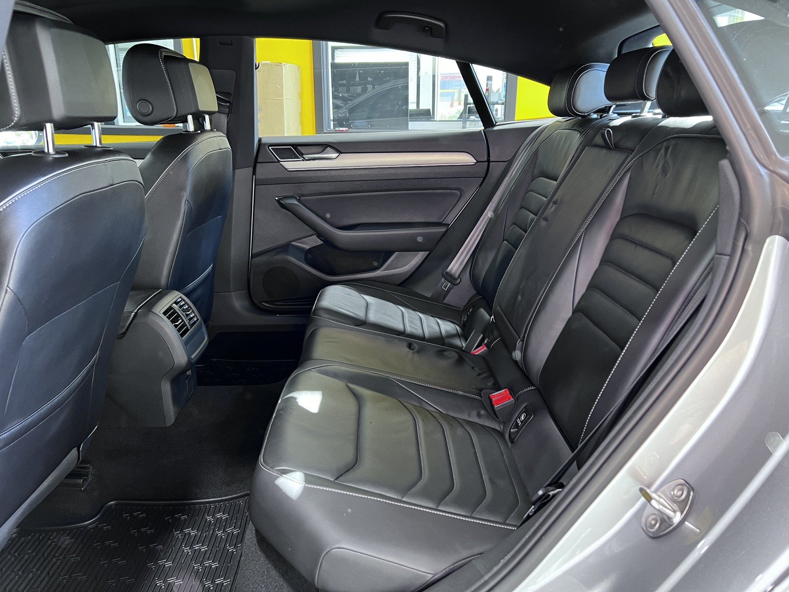 Used 2020 Volkswagen Arteon SEL AWD/4WD image 19