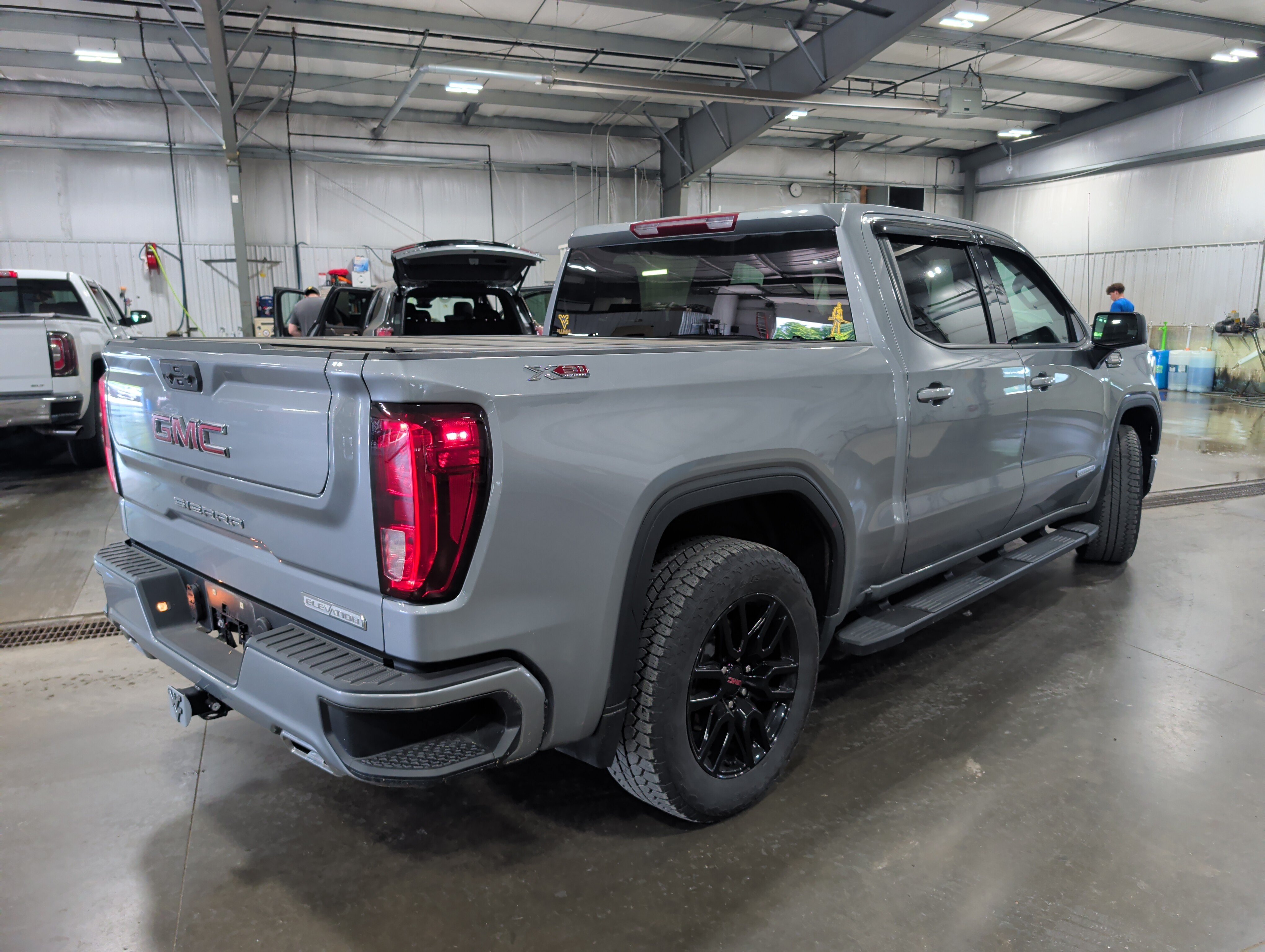 Used 2024 GMC Sierra 1500 Elevation w/ X31 Off-Road Package AWD/4WD image 3
