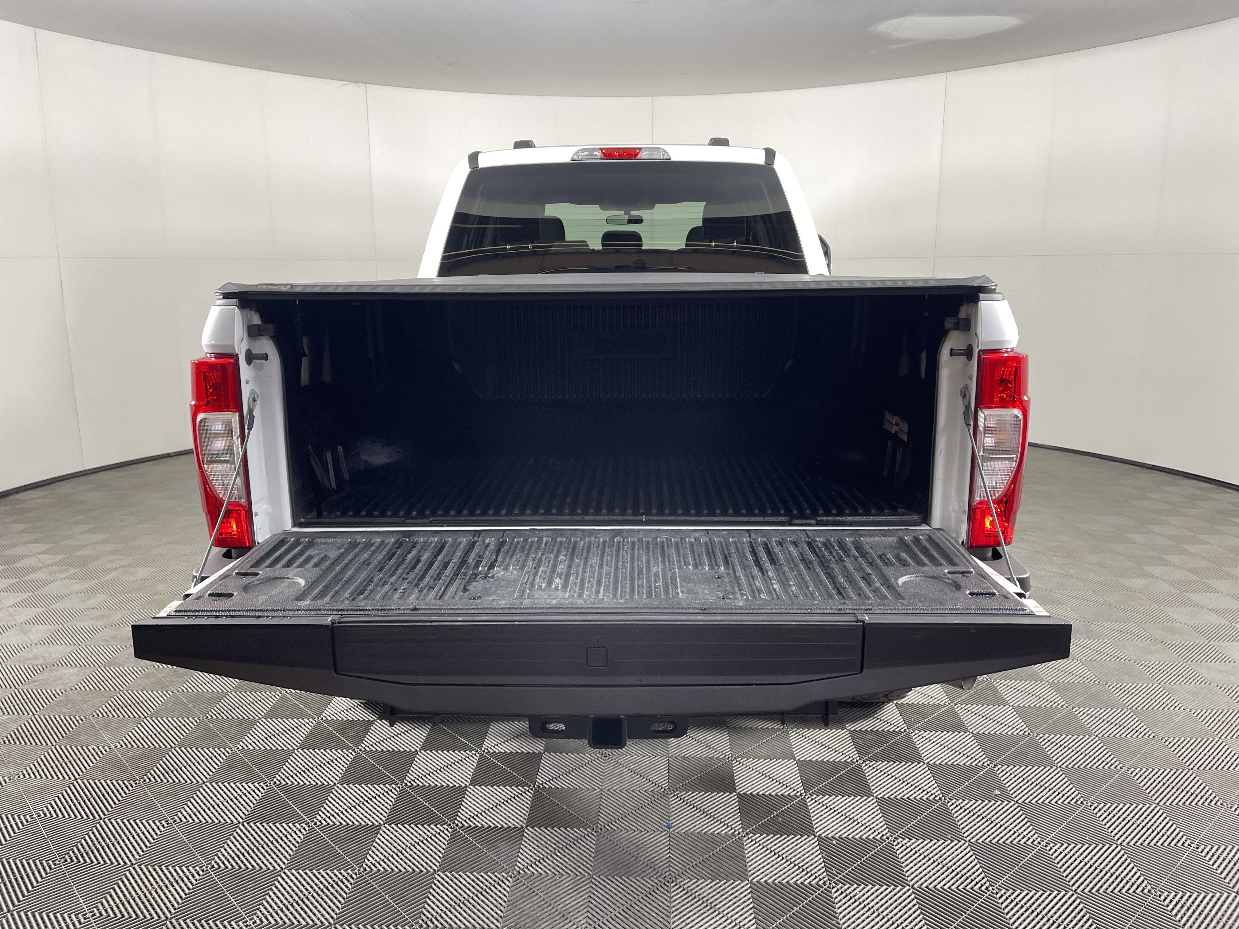 Used 2022 Ford F250 XL w/ STX Appearance Package image 7