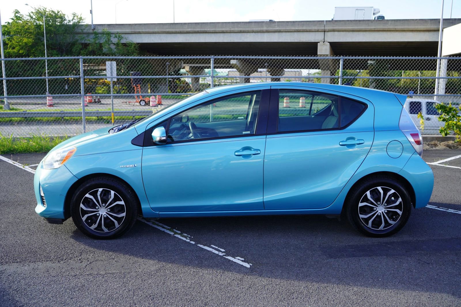 Used 2014 Toyota Prius C Two FWD image 2