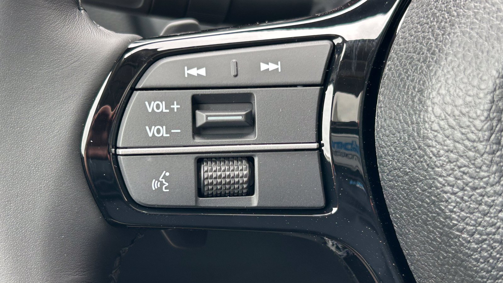 New 2026 Honda Pilot Touring image 16