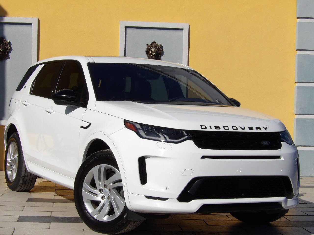 Used 2021 Land Rover Discovery Sport S R-Dynamic AWD/4WD video 1