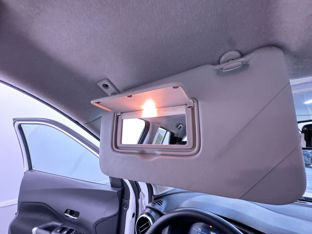 Used 2022 Nissan Kicks SV FWD image 33