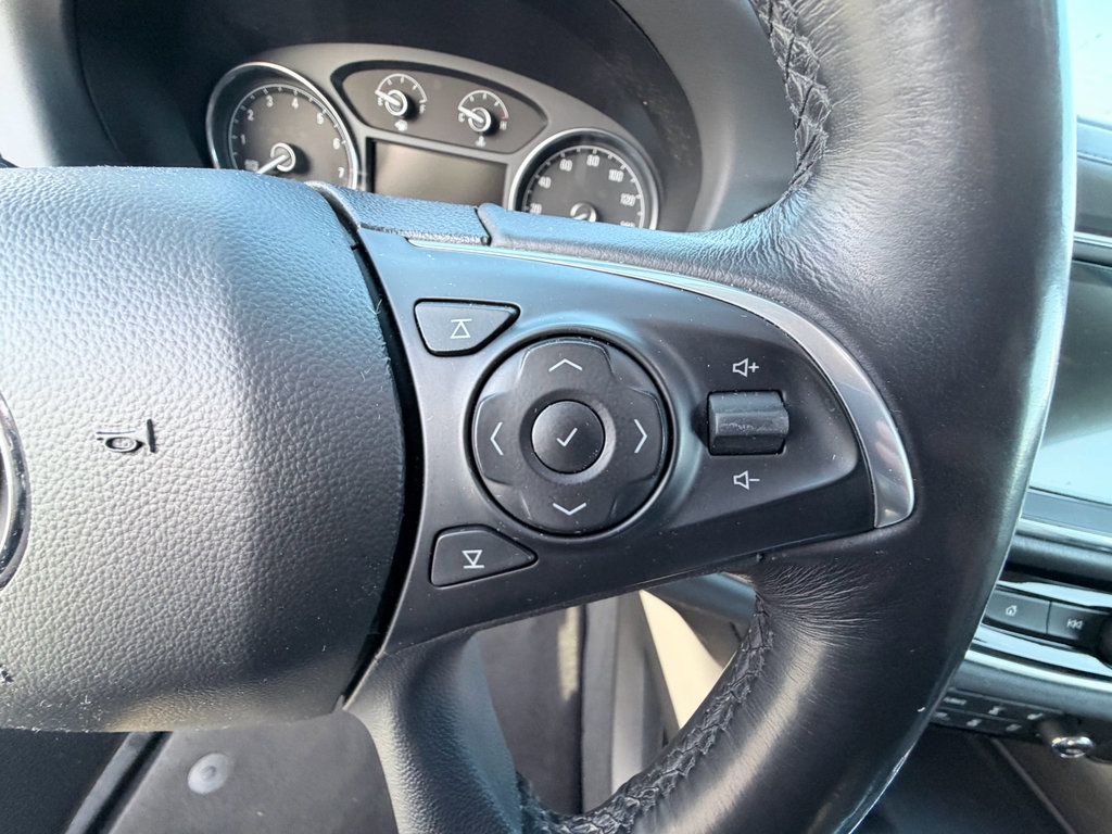 Used 2018 Buick Enclave Premium image 16