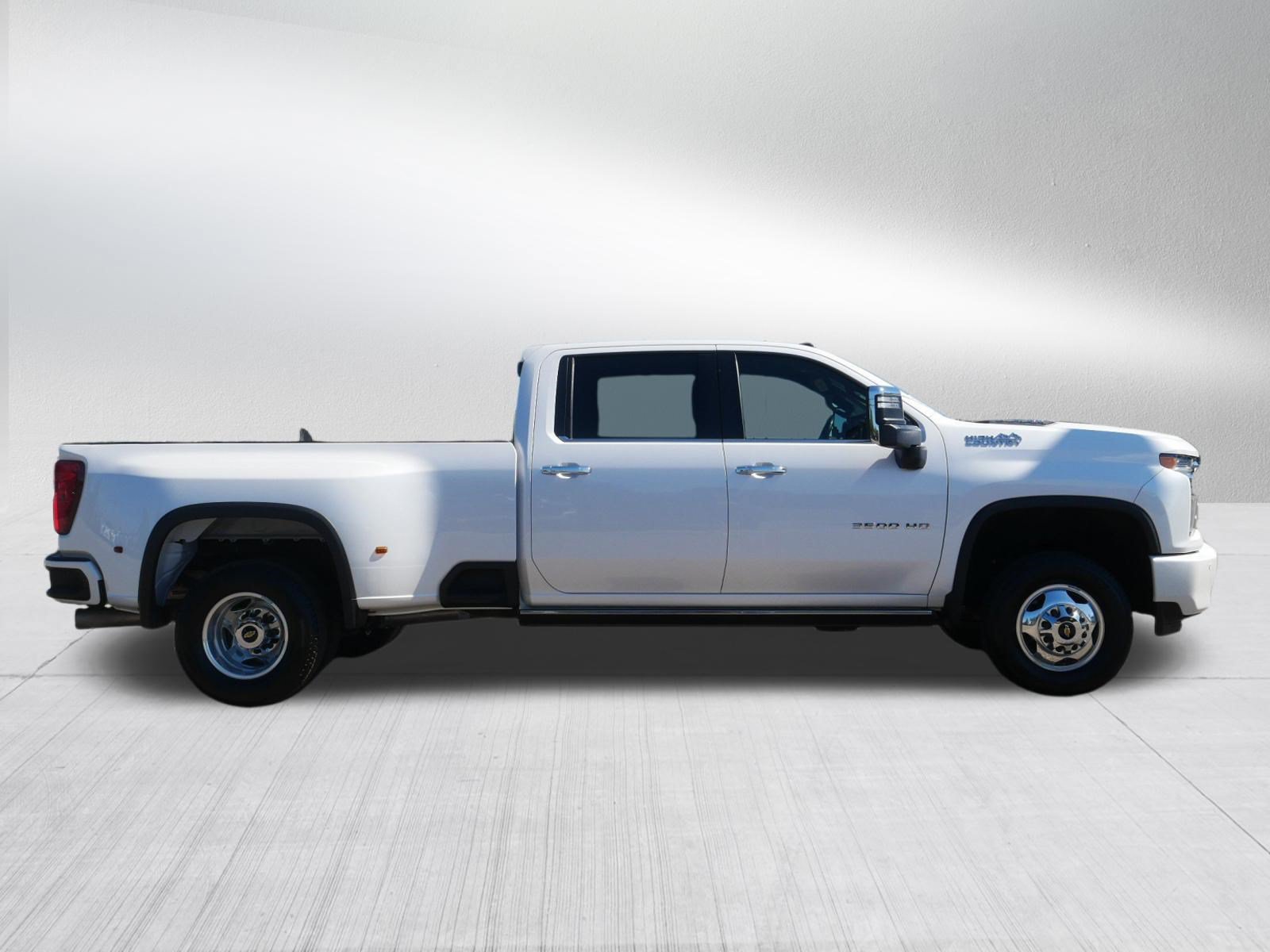 Used 2022 Chevrolet Silverado 3500 High Country AWD/4WD image 8
