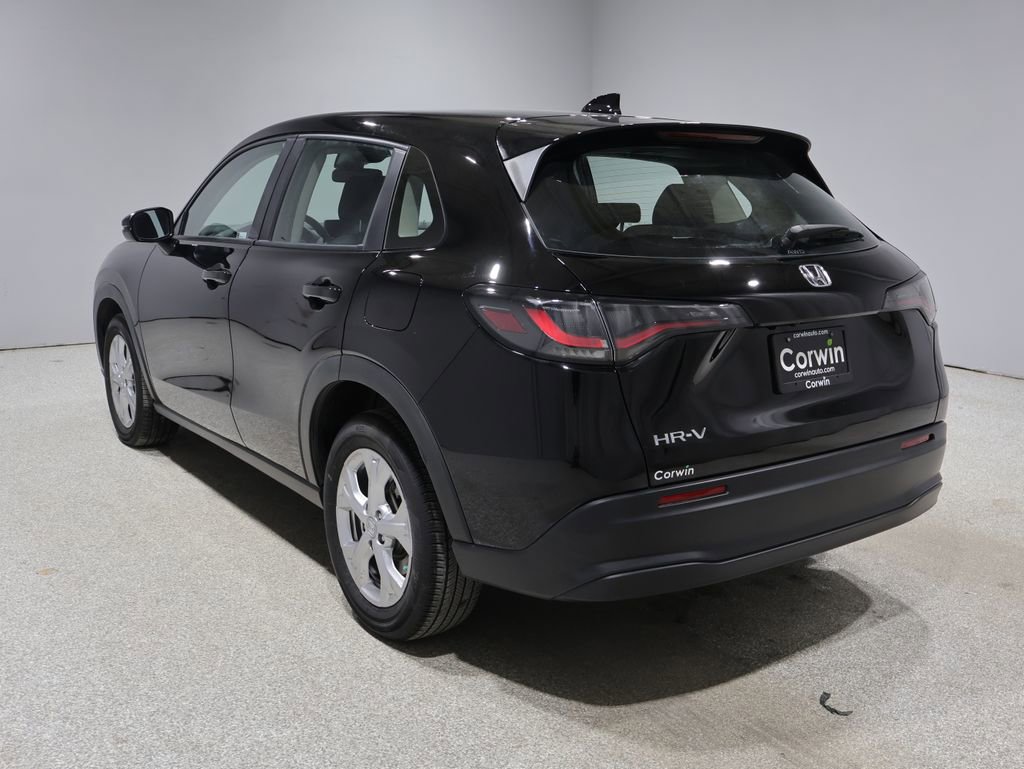 Used 2023 Honda HR-V LX image 5