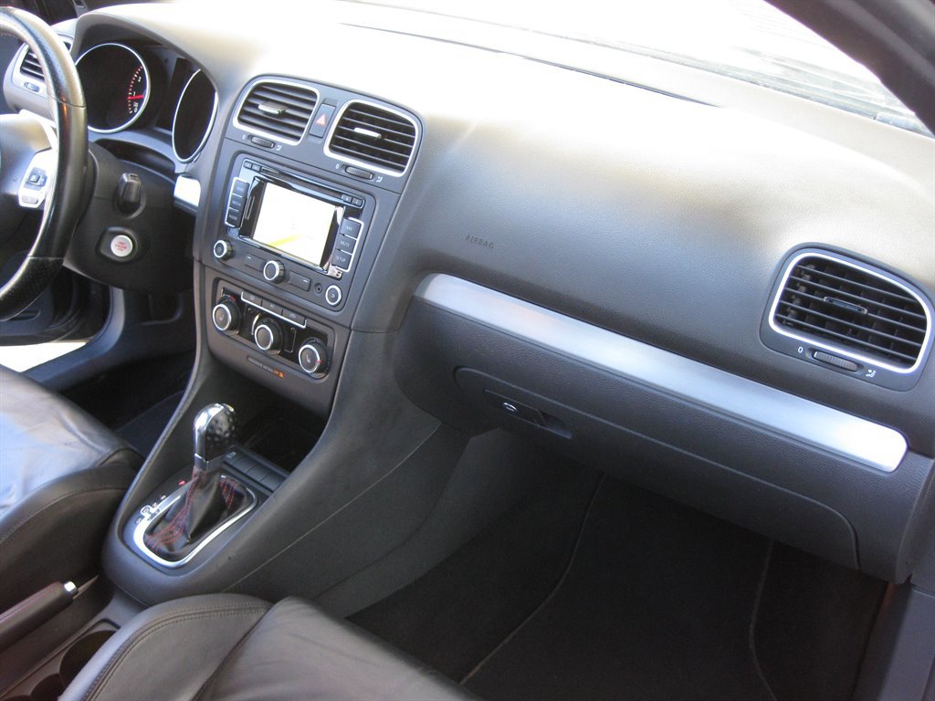 Used 2012 Volkswagen GTI Autobahn FWD image 32