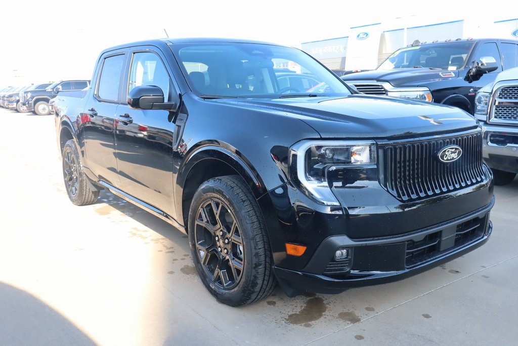 New 2025 Ford Maverick Lobo