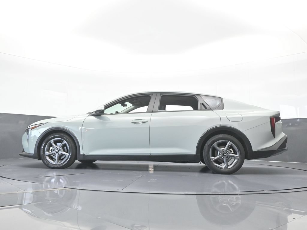Used 2025 Kia K4 FWD image 54