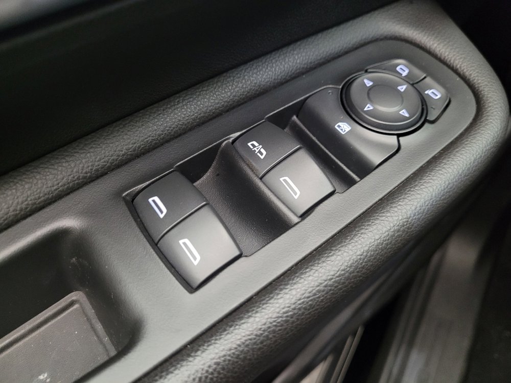 Used 2022 GMC Terrain SLE w/ Driver Convenience Package image 27