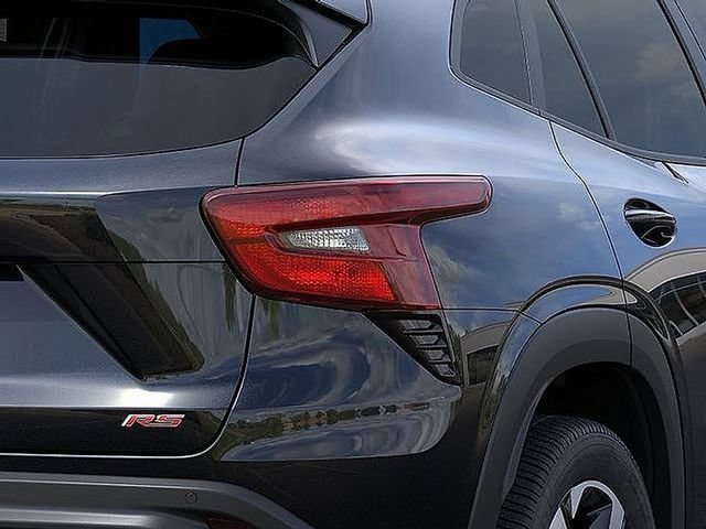 New 2026 Chevrolet Trax RS w/ Driver Confidence Package FWD image 13