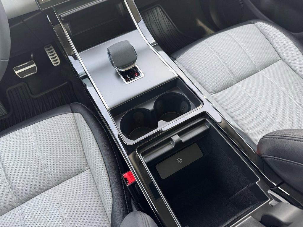 Used 2024 Land Rover Range Rover Evoque Dynamic SE image 14