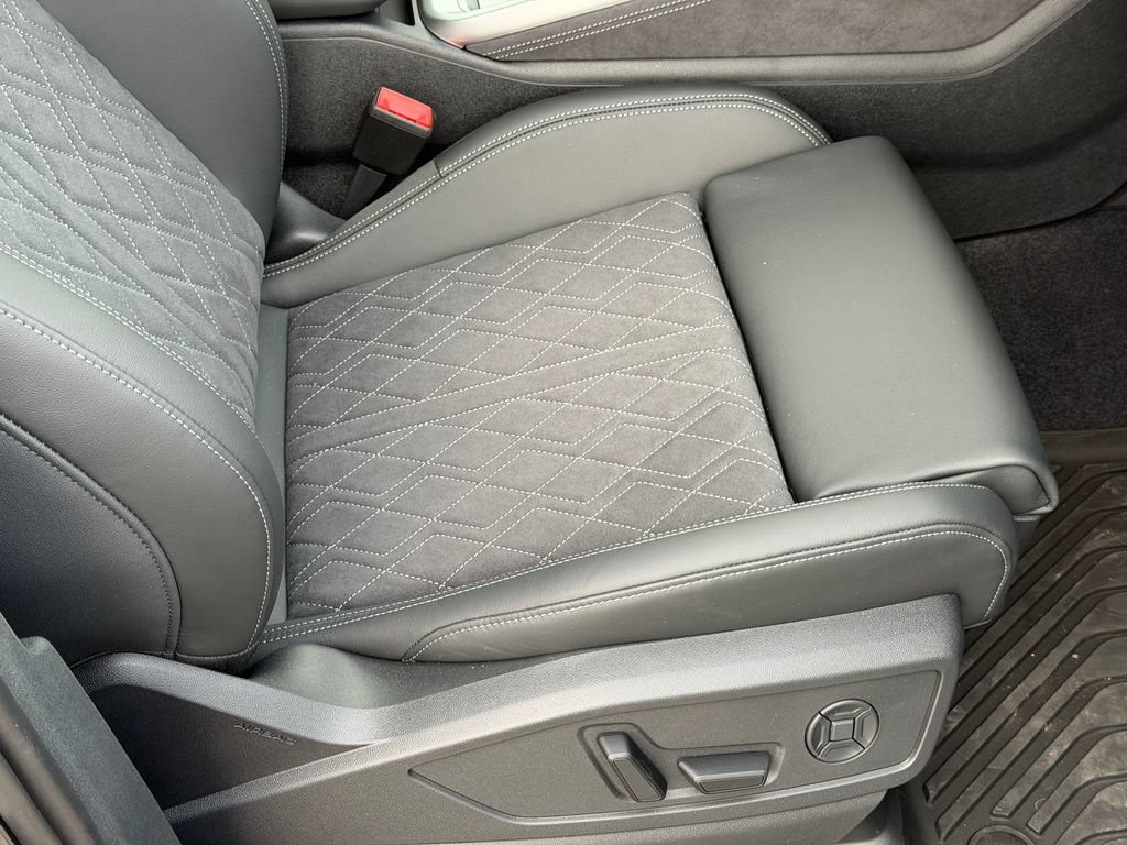 New 2026 Audi SQ5 Premium Plus AWD/4WD image 8