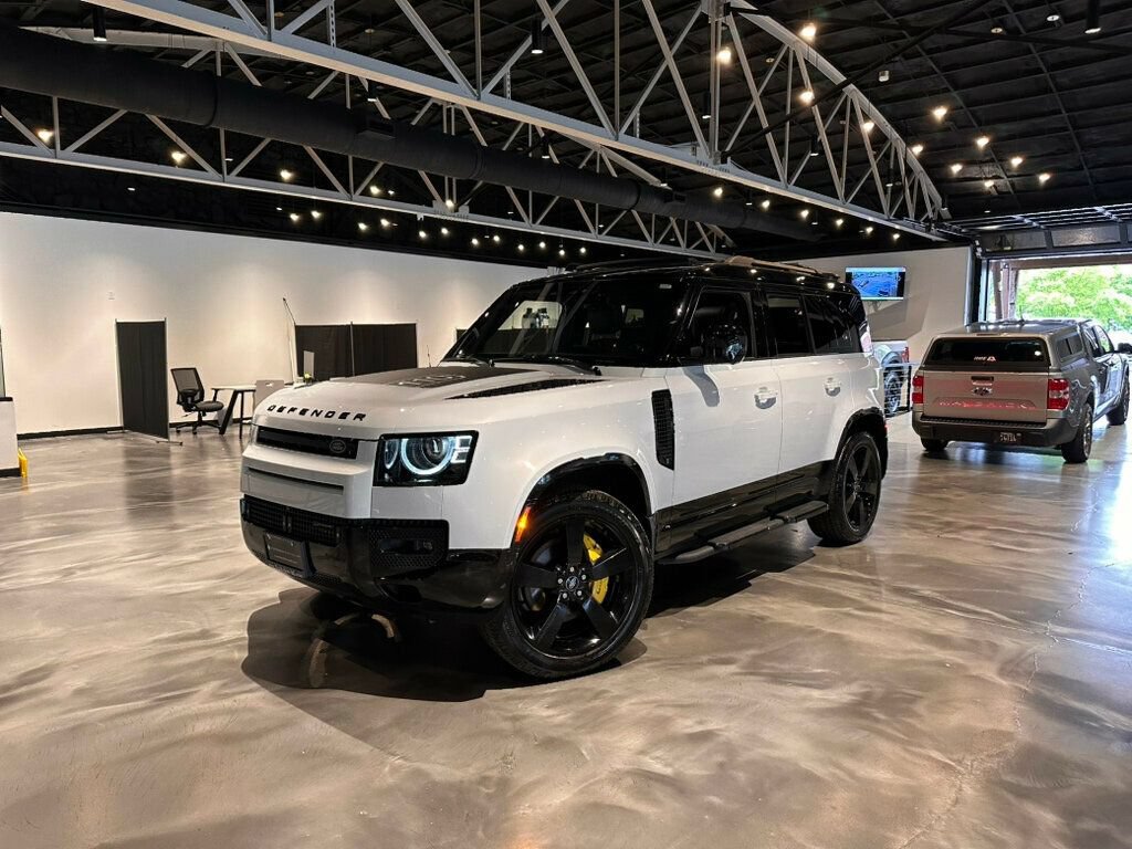 Used 2022 Land Rover Defender 110 X-Dynamic HSE AWD/4WD image 2