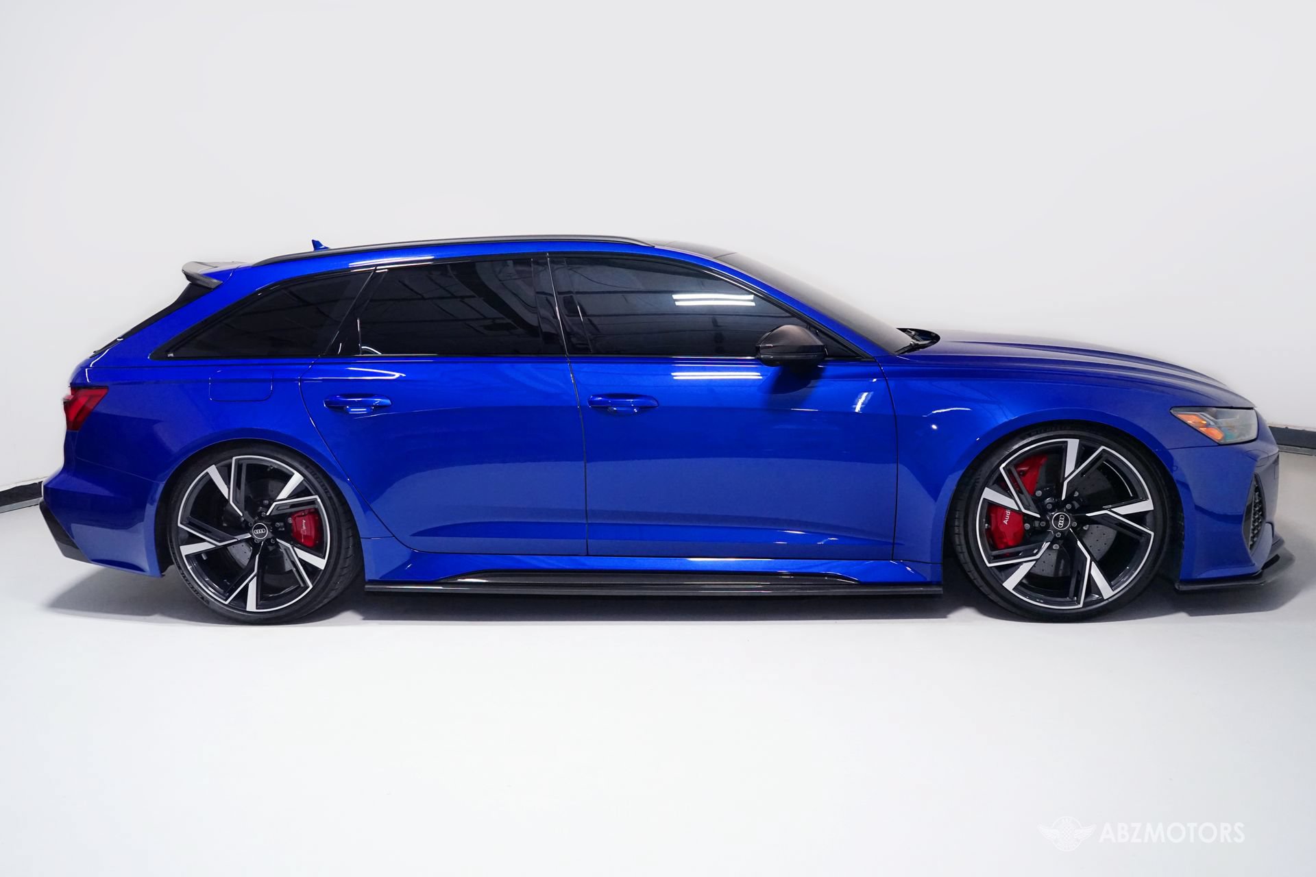 Used 2022 Audi RS 6 AWD/4WD image 4