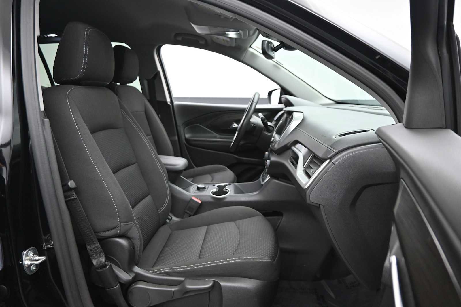 Used 2024 GMC Terrain SLE AWD/4WD image 11