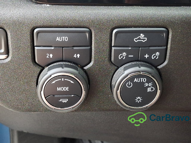 Used 2024 Chevrolet Silverado 1500 LT AWD/4WD image 24