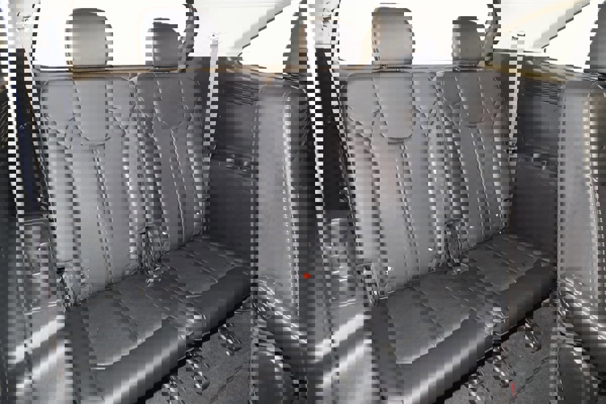 Used 2025 Kia Sorento SX image 14