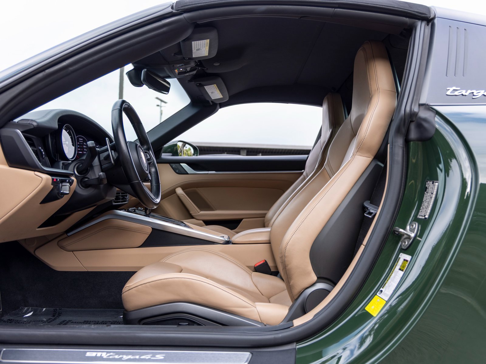 Certified 2022 Porsche 911 Targa 4S image 32