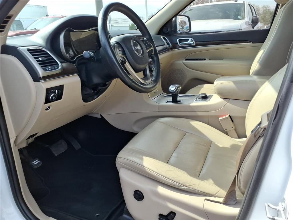 Used 2015 Jeep Grand Cherokee Limited w/ Trailer Tow Group IV image 13