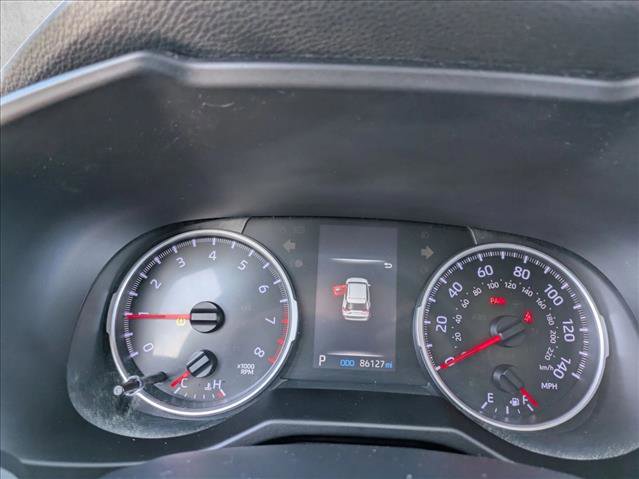 Used 2020 Toyota RAV4 LE image 11