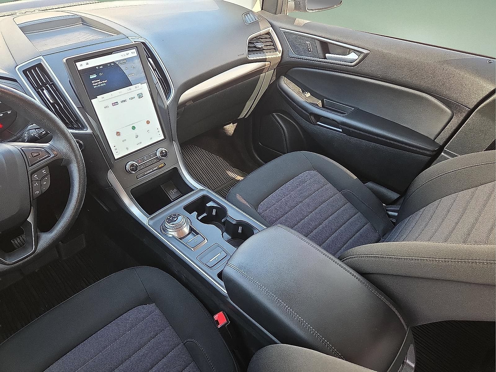 Used 2024 Ford Edge SE AWD/4WD image 19