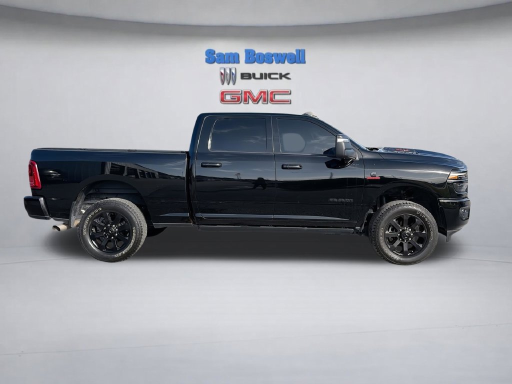 Used 2025 RAM 3500 Laramie AWD/4WD image 11