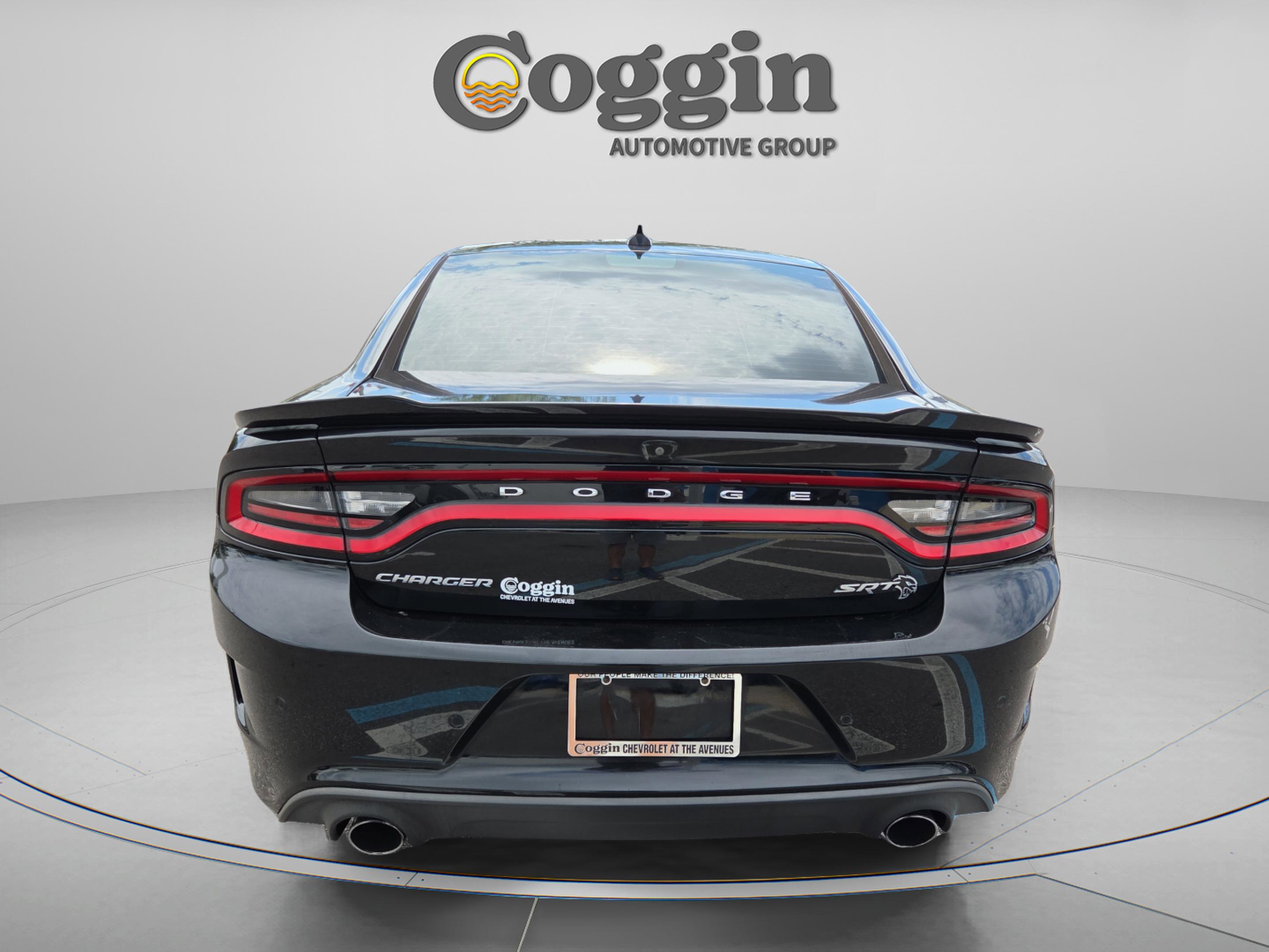 Used 2019 Dodge Charger SRT Hellcat w/ Harman/Kardon Audio Group RWD image 4