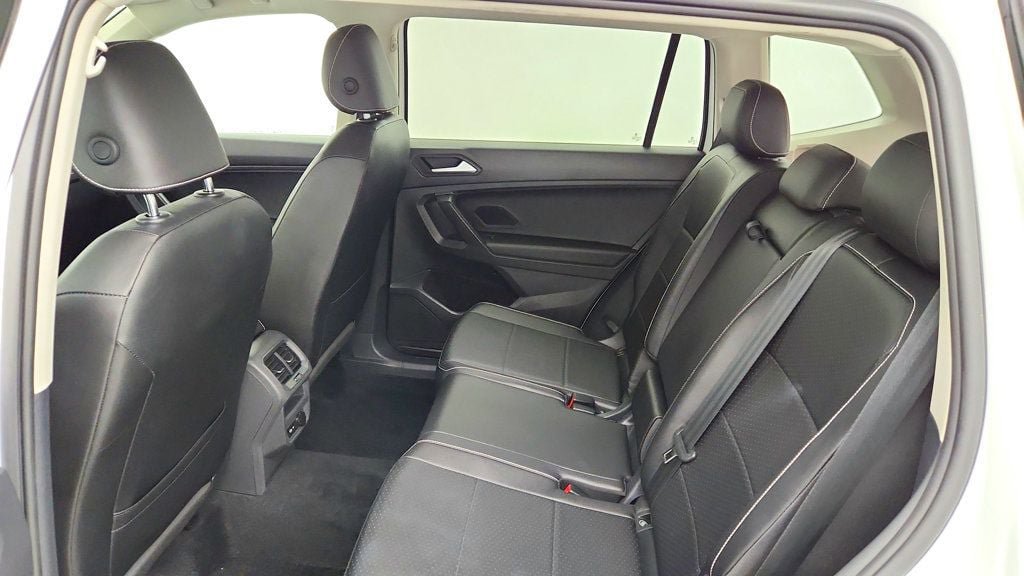 Used 2021 Volkswagen Tiguan SEL AWD/4WD image 20