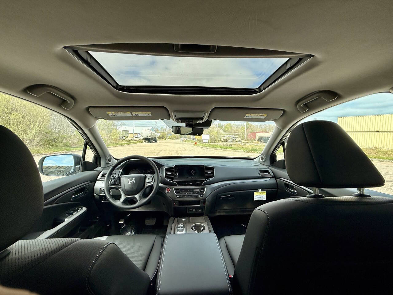 Used 2025 Honda Ridgeline RTL image 17