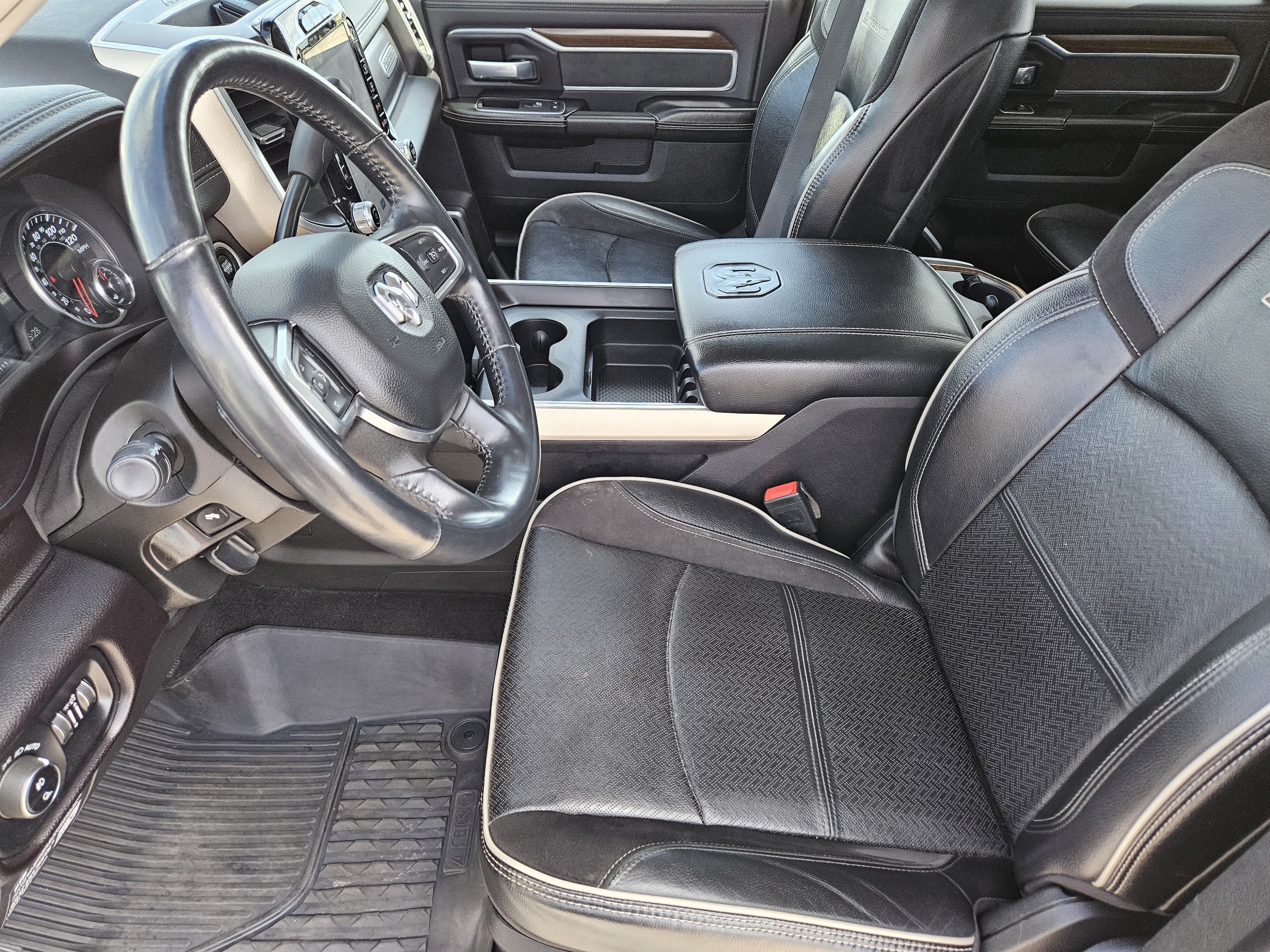 Used 2023 RAM 2500 Laramie AWD/4WD image 14