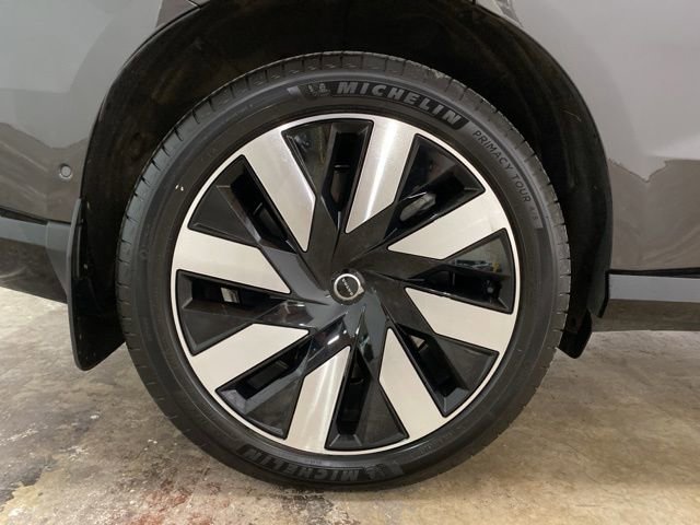 Used 2025 Volvo EX90 Ultra AWD/4WD image 32