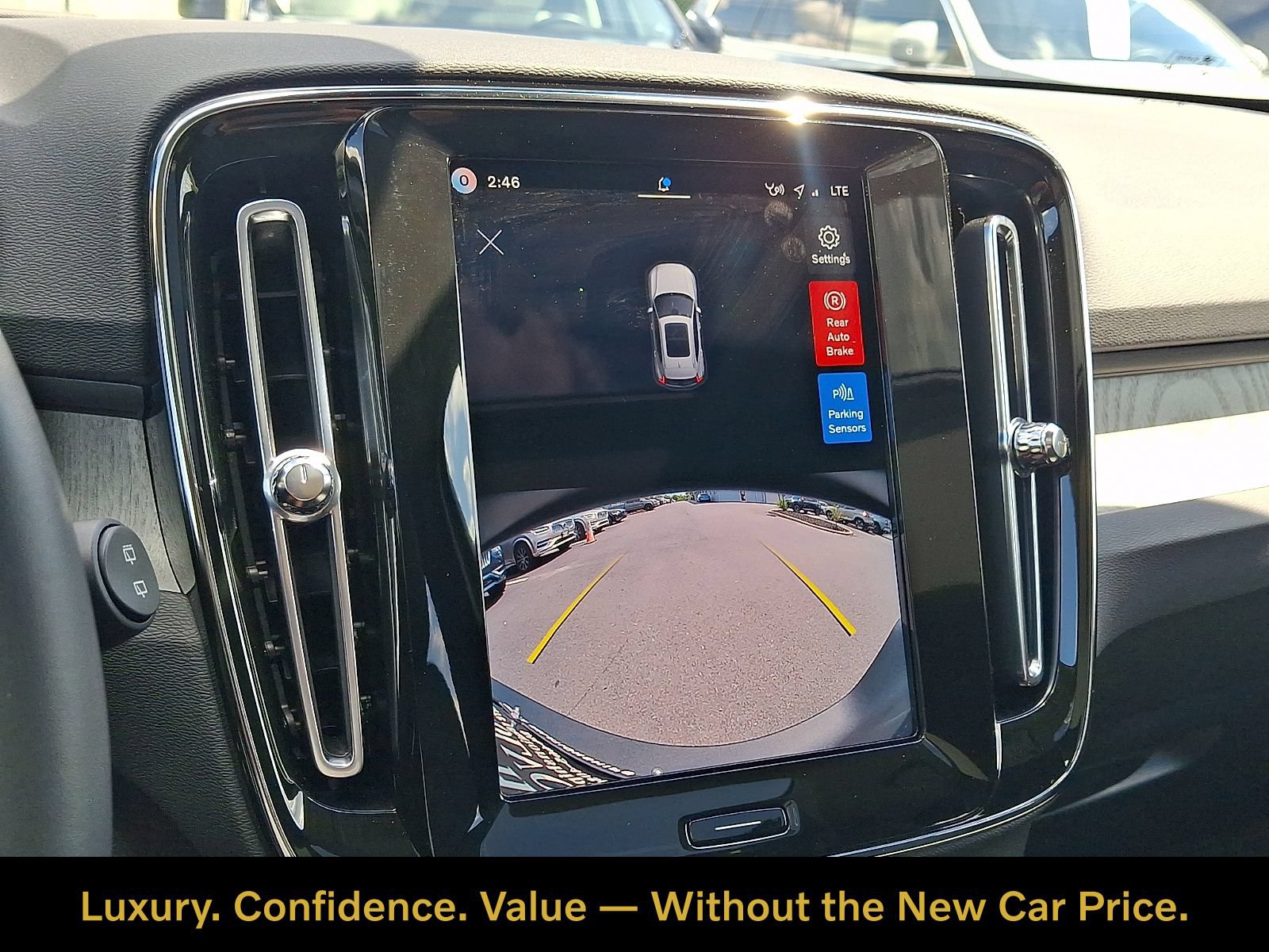 Certified 2026 Volvo XC40 B5 Core w/ Protection Package Premier AWD/4WD image 19