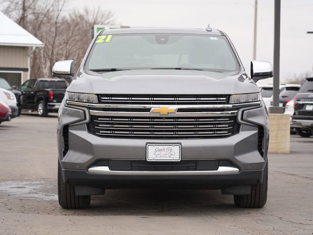 Used 2021 Chevrolet Suburban Premier w/ Premium Package image 8