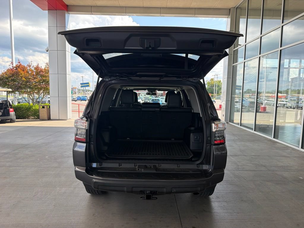 Certified 2018 Toyota 4Runner TRD Off-Road Premium w/ TRD Performance Package AWD/4WD image 22