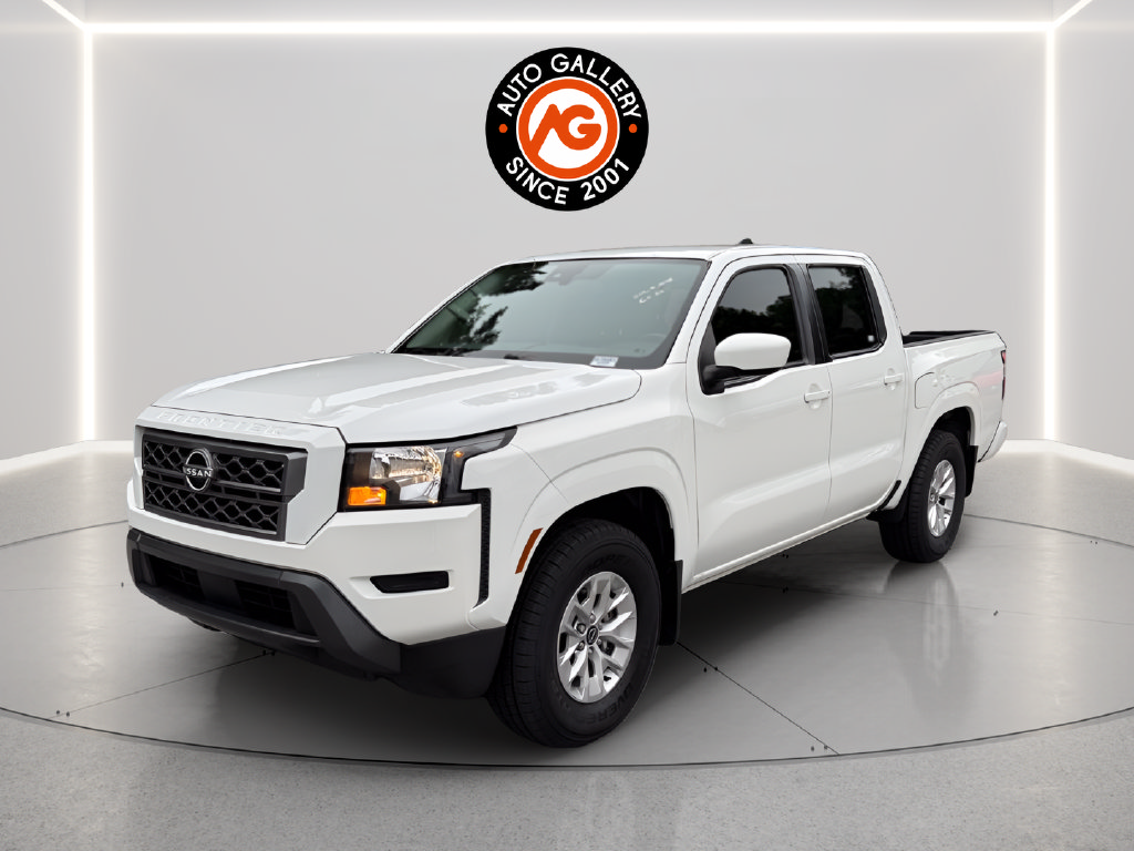 Used 2024 Nissan Frontier SV RWD image 3