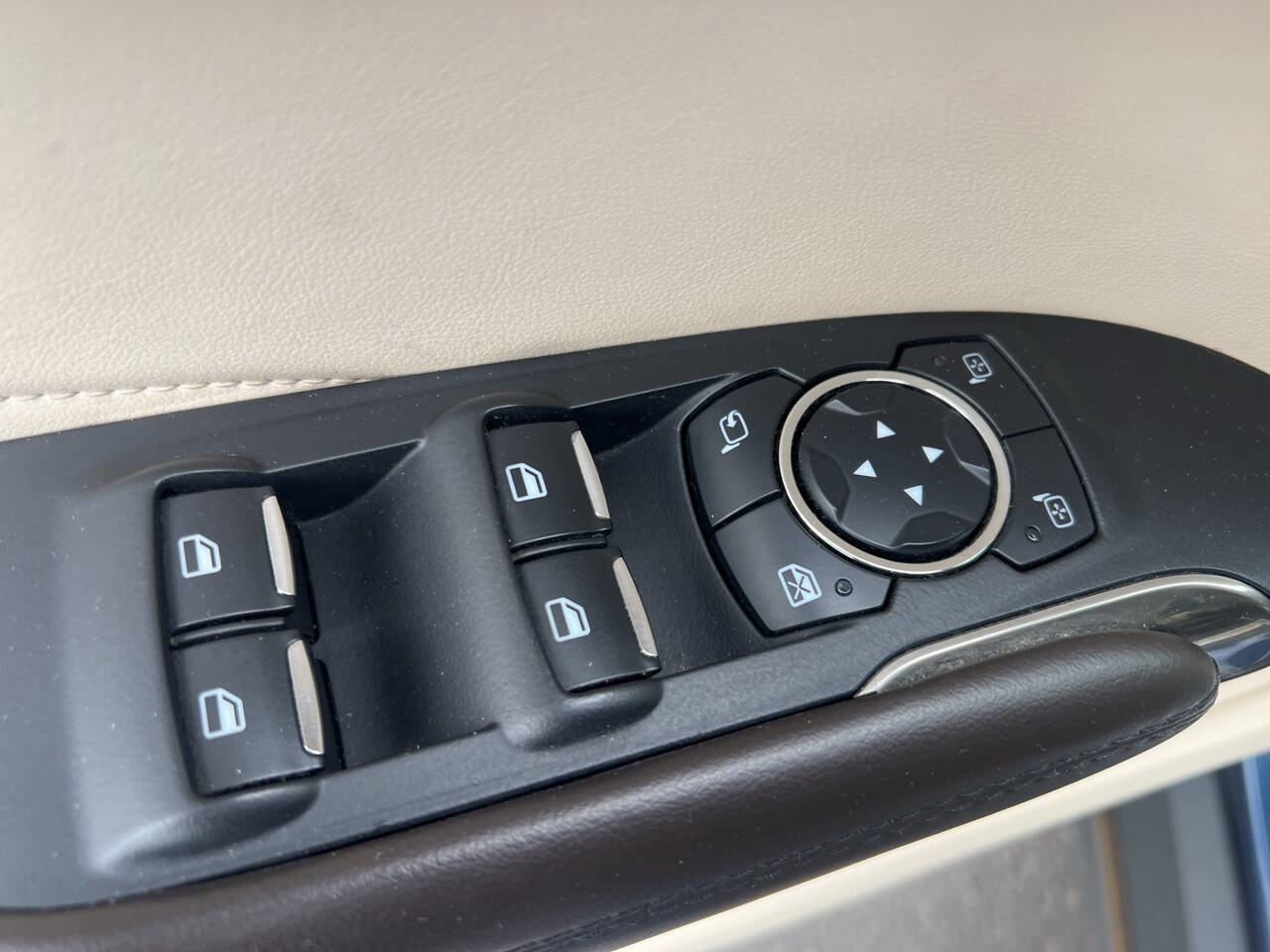 Used 2015 Lincoln MKC AWD w/ Equipment Group 102A Reserve image 19