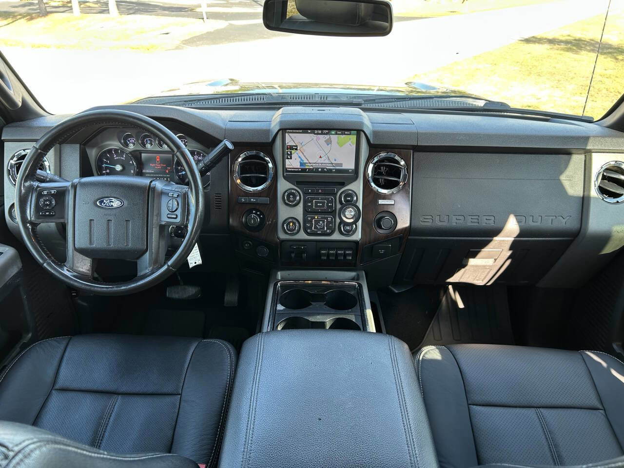 Used 2016 Ford F250 Lariat w/ Lariat Interior Package image 19