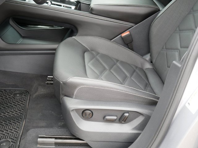 Certified 2026 Volkswagen Atlas SE AWD/4WD image 14
