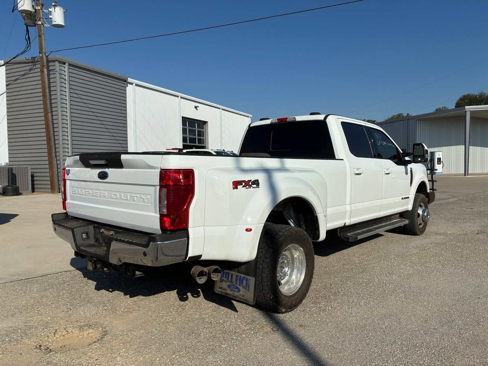 Used 2022 Ford F350 Lariat w/ Lariat Value Package AWD/4WD image 14