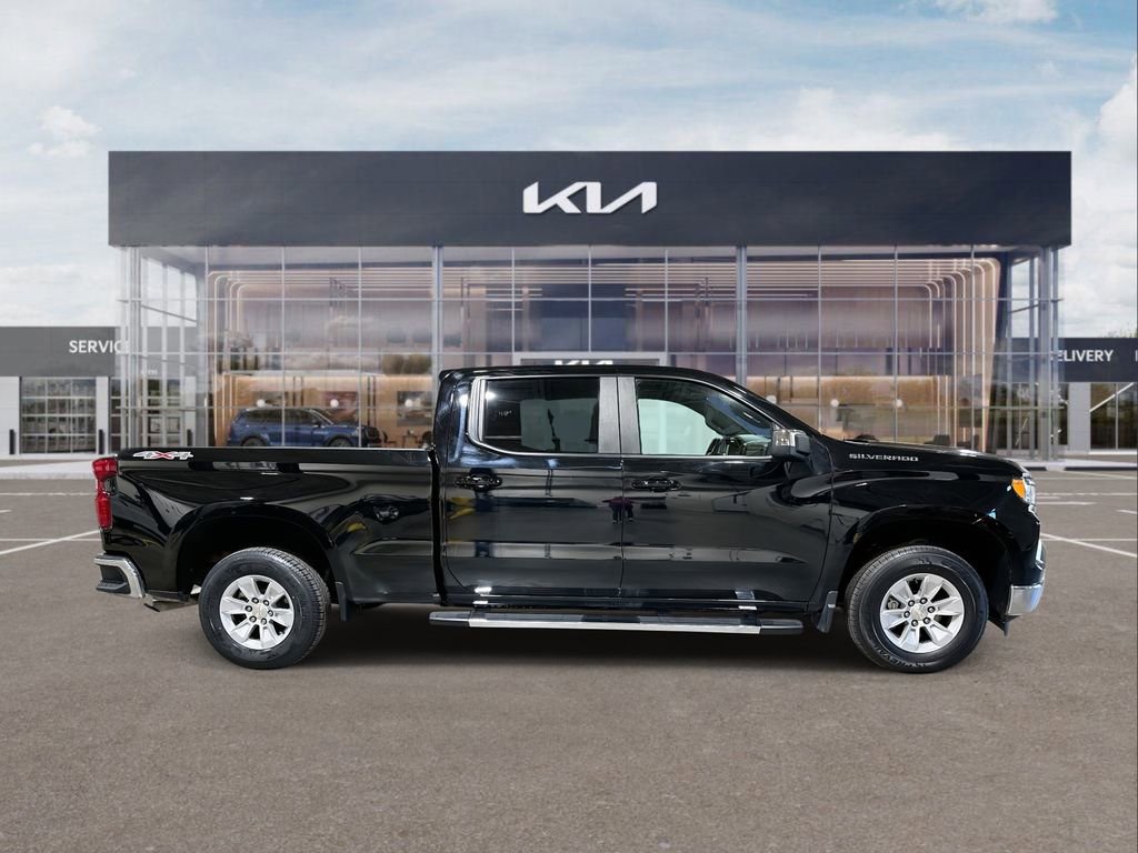 Used 2023 Chevrolet Silverado 1500 LT w/ Protection Package image 9