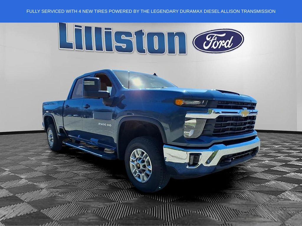 Used 2025 Chevrolet Silverado 2500 LT w/ Convenience Package image 1