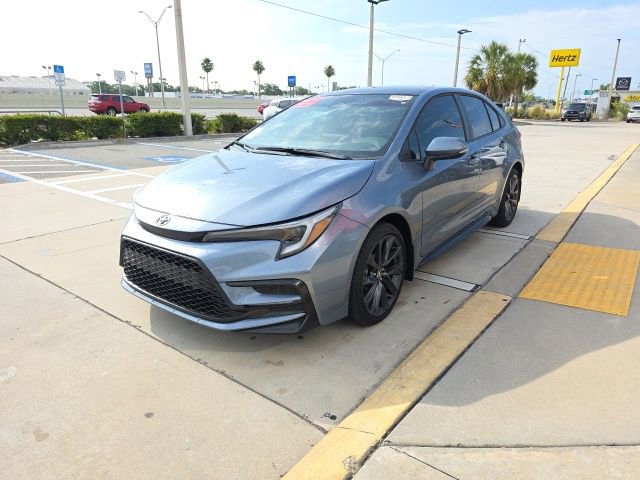 Used 2025 Toyota Corolla SE w/ Convenience Package FWD image 8